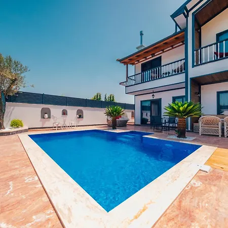 Sapanca Goeldibi Bed & Breakfast 3*