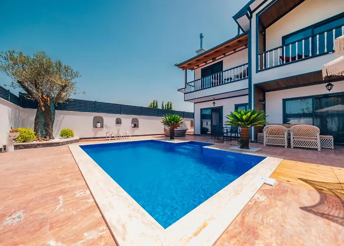 Sapanca Goeldibi Oda ve Kahvaltı 3*