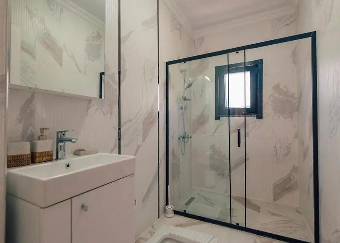 Sapanca Goeldibi Oda ve Kahvaltı 3*